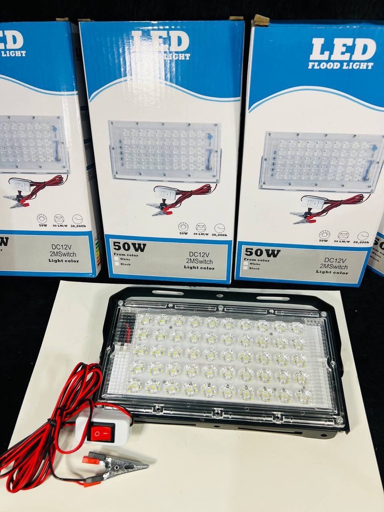 پروژکتور LED 50 وات 12 ولت DC مدل گیره باتری‌دار با کلید روشن/خاموش