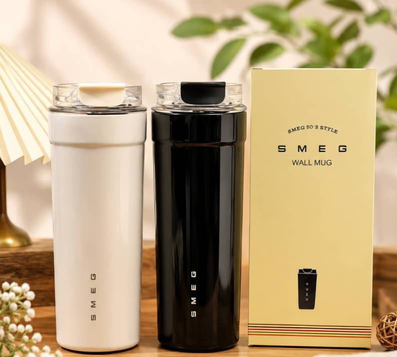 تراول ماگ اورجینال اسمگ (SMEG Wall Mug) - ظرفیت ۵۵۰ میلی‌لیتر