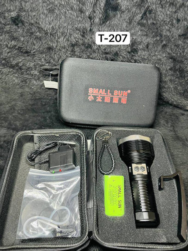 چراغ قوه شارژی اسمال سان مدل Small Sun ZY-T207 (به همراه کیف ضدضربه، شارژر و لوازم جانبی)