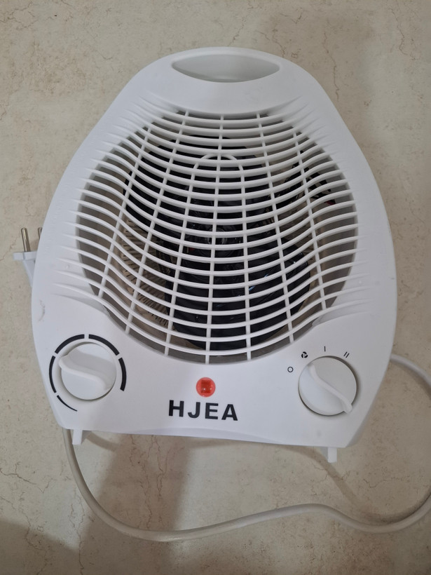 بخاری برقی وفن هیتر HJEA مدل HJ-03 (توان ۲۰۰۰ وات)